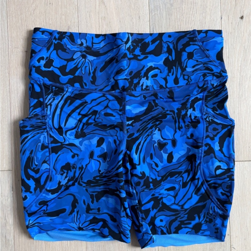 lululemon athletica Blue & Black Swirl Athletic Shorts